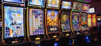 Filipino player setting up a slot bet on swerte win mobile browser